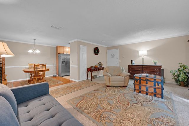 17 Thayer Pond Drive 7, Oxford, MA 01537