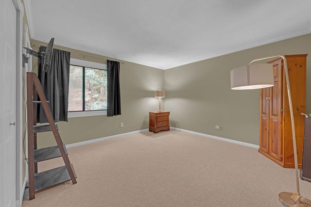 17 Thayer Pond Drive 7, Oxford, MA 01537