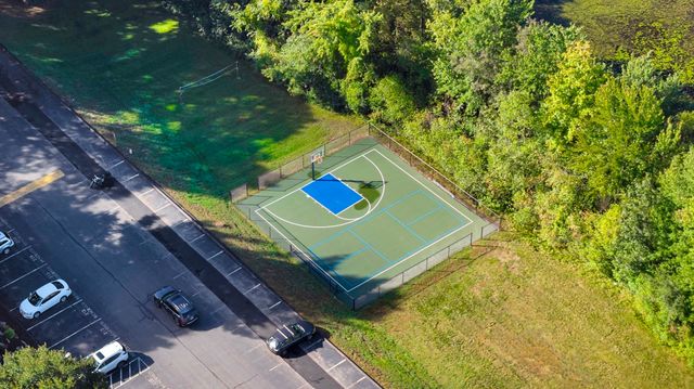 17 Thayer Pond Drive 7, Oxford, MA 01537
