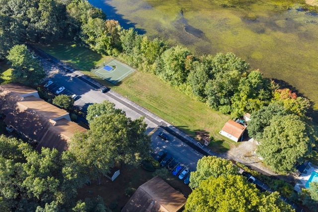 17 Thayer Pond Drive 7, Oxford, MA 01537