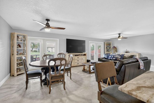 9861 Fairway Cove Lane, Plantation, FL 33324