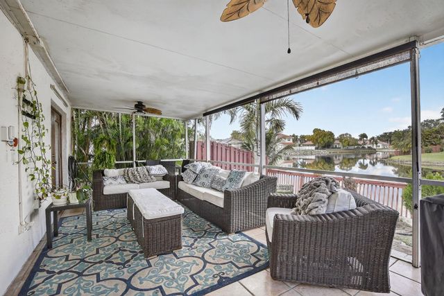 9861 Fairway Cove Lane, Plantation, FL 33324