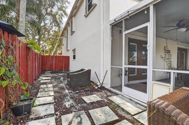 9861 Fairway Cove Lane, Plantation, FL 33324