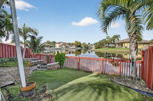 9861 Fairway Cove Lane, Plantation, FL 33324