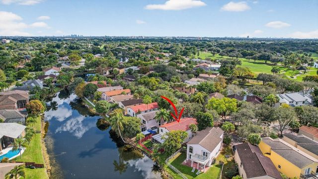 9861 Fairway Cove Lane, Plantation, FL 33324