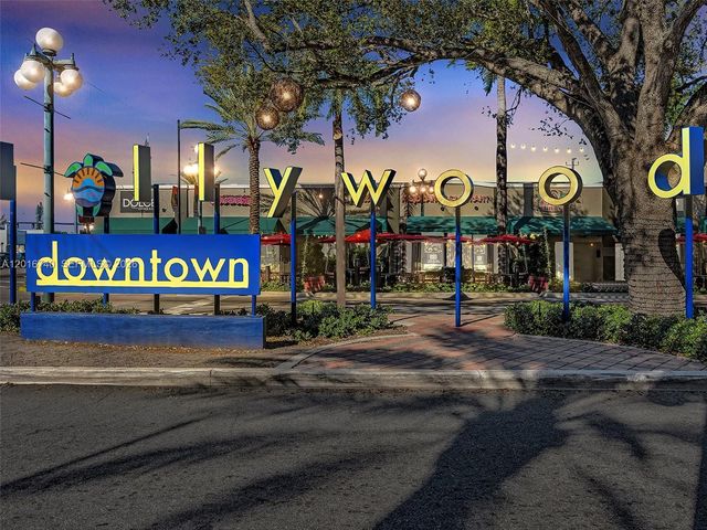 5300 Washington St J216, Hollywood, FL 33021