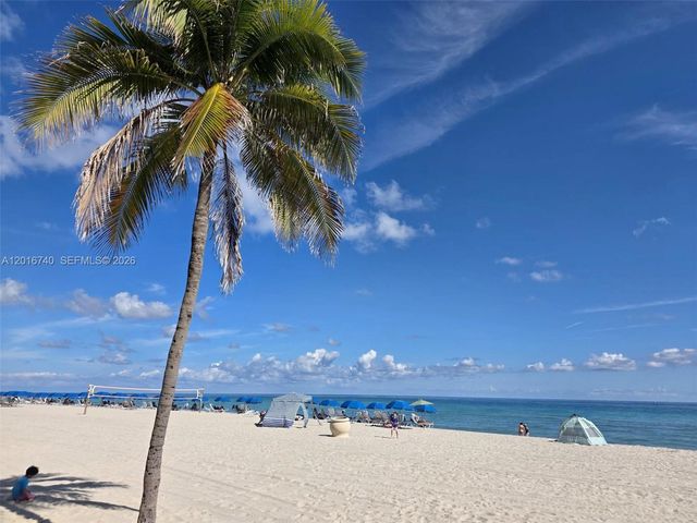 5300 Washington St J216, Hollywood, FL 33021