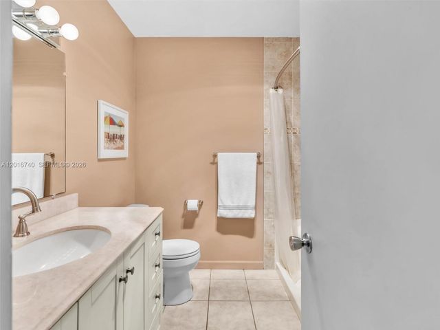 5300 Washington St J216, Hollywood, FL 33021