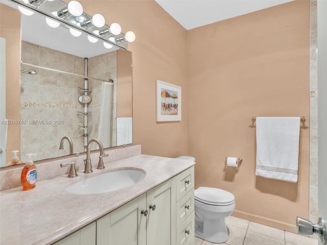 5300 Washington St J216, Hollywood, FL 33021