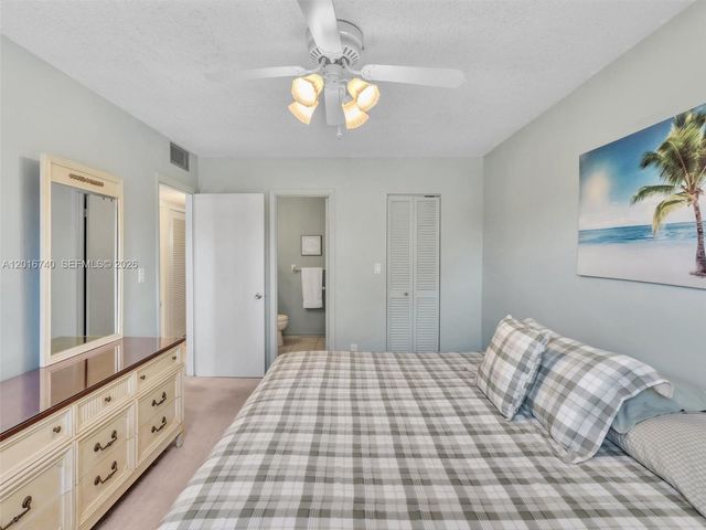 5300 Washington St J216, Hollywood, FL 33021