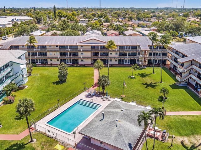 5300 Washington St J216, Hollywood, FL 33021