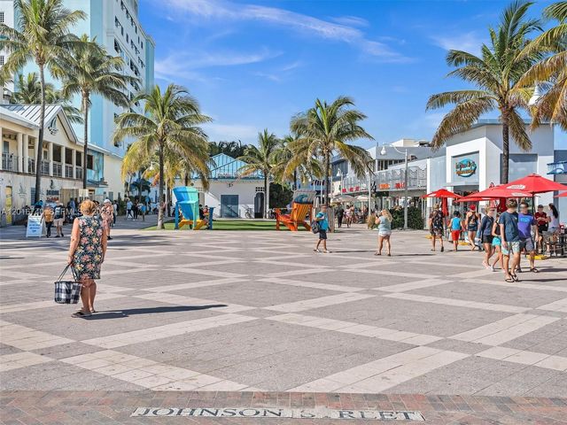 5300 Washington St J216, Hollywood, FL 33021