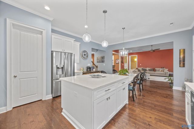 118 Creekmound Drive, Huntsville, AL 35806