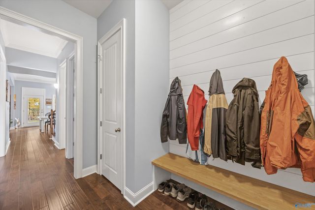 118 Creekmound Drive, Huntsville, AL 35806