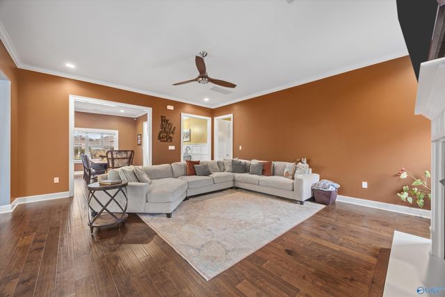 118 Creekmound Drive, Huntsville, AL 35806