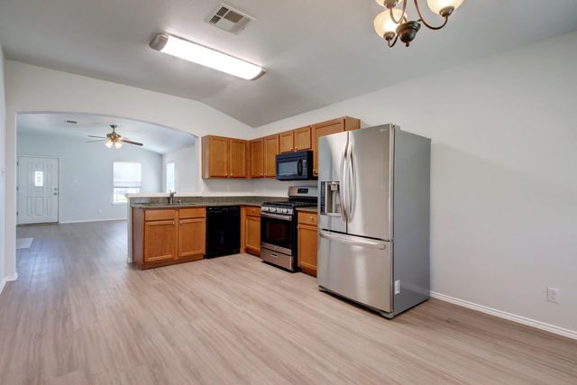 218 Katy B LN, Bastrop, TX 78602