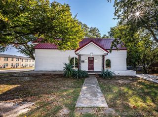 1228 D Street NW, Ardmore, OK 73401