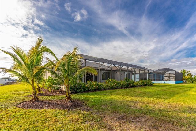 855 ROTONDA CIRCLE, Rotonda West, FL 33947