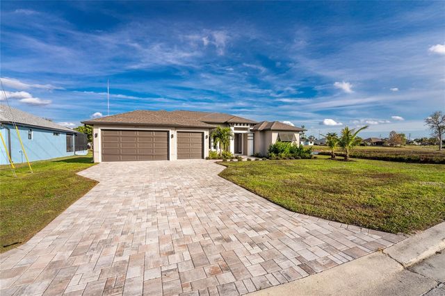 855 ROTONDA CIRCLE, Rotonda West, FL 33947