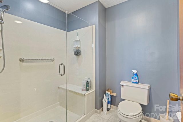 404 W Browning Road, Hendersonville, NC 28791