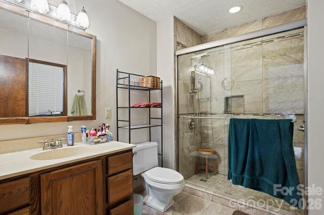 404 W Browning Road, Hendersonville, NC 28791