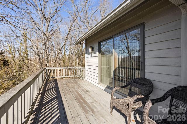 404 W Browning Road, Hendersonville, NC 28791