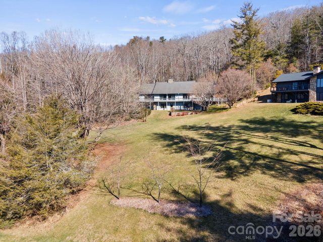 404 W Browning Road, Hendersonville, NC 28791