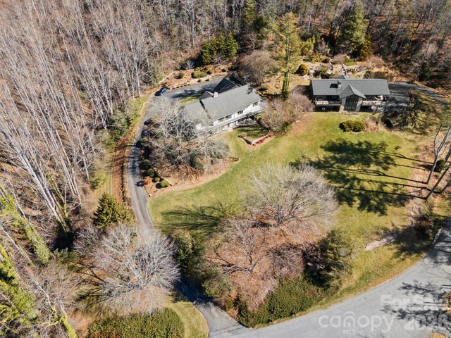 404 W Browning Road, Hendersonville, NC 28791