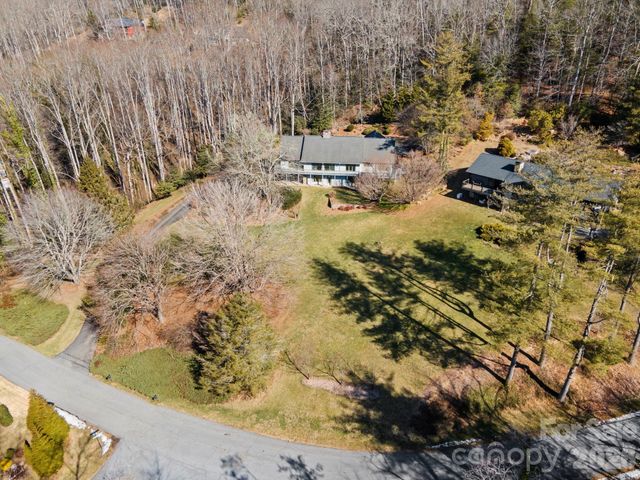 404 W Browning Road, Hendersonville, NC 28791