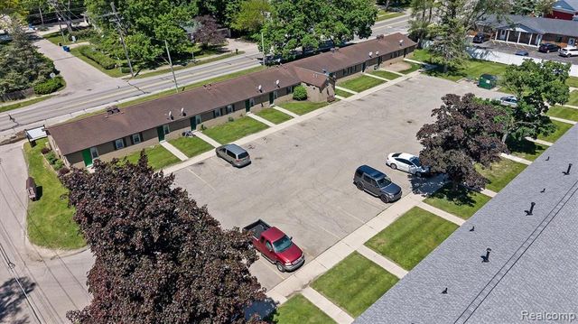4144 Airport Road, Waterford, MI 48329
