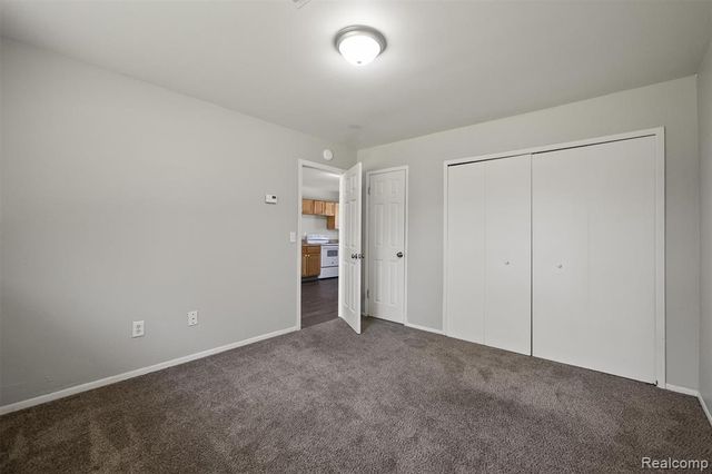 4144 Airport Road, Waterford, MI 48329