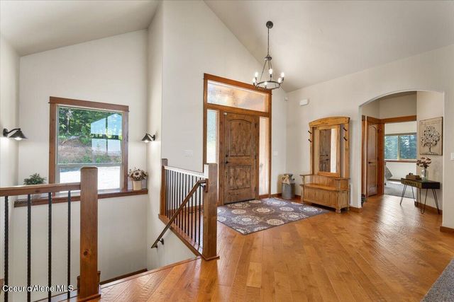 17378 N Freddi RD, Rathdrum, ID 83858