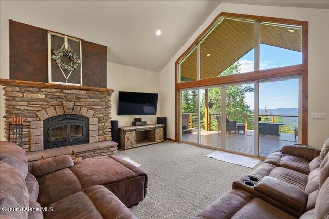 17378 N Freddi RD, Rathdrum, ID 83858