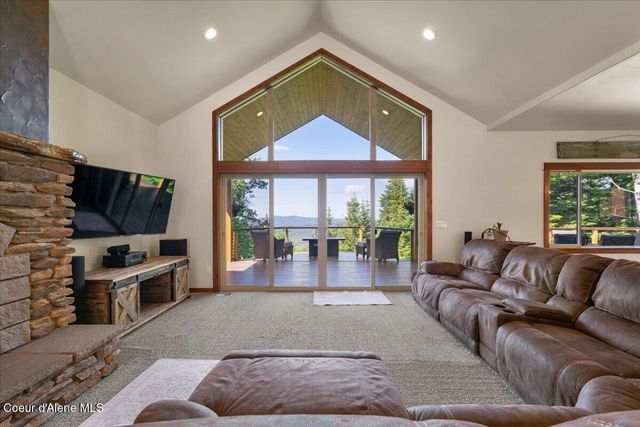 17378 N Freddi RD, Rathdrum, ID 83858