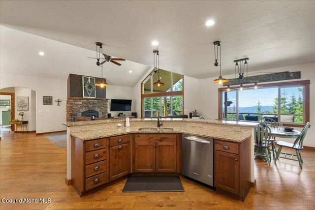 17378 N Freddi RD, Rathdrum, ID 83858