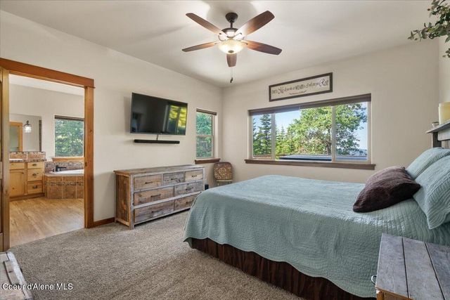 17378 N Freddi RD, Rathdrum, ID 83858