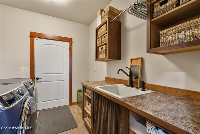 17378 N Freddi RD, Rathdrum, ID 83858