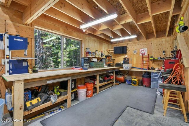 17378 N Freddi RD, Rathdrum, ID 83858
