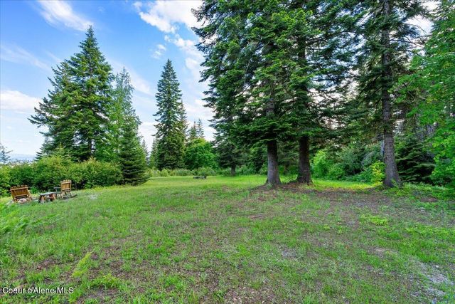 17378 N Freddi RD, Rathdrum, ID 83858