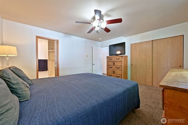 1706 194th Avenue SW, Lakebay, WA 98349