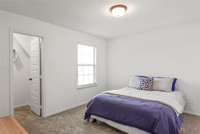 1625 Edgeway Drive, Aubrey, TX 76227