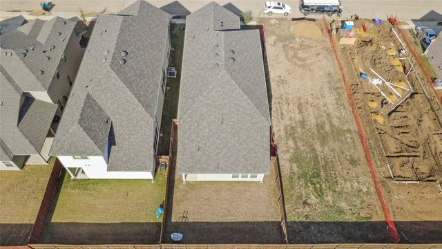 1625 Edgeway Drive, Aubrey, TX 76227