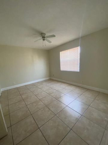 4800 NW 24th Court D-111, Lauderdale Lakes, FL 33313