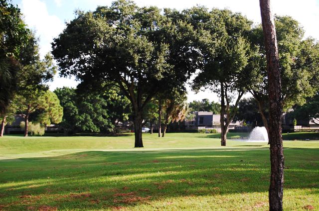 120 Old Meadow Way, Palm Beach Gardens, FL 33418