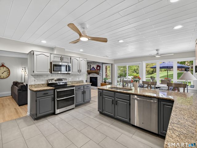 4401 Ridge Road, North Haven, CT 06473