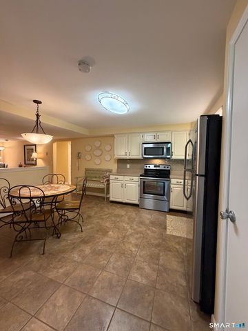 4401 Ridge Road, North Haven, CT 06473