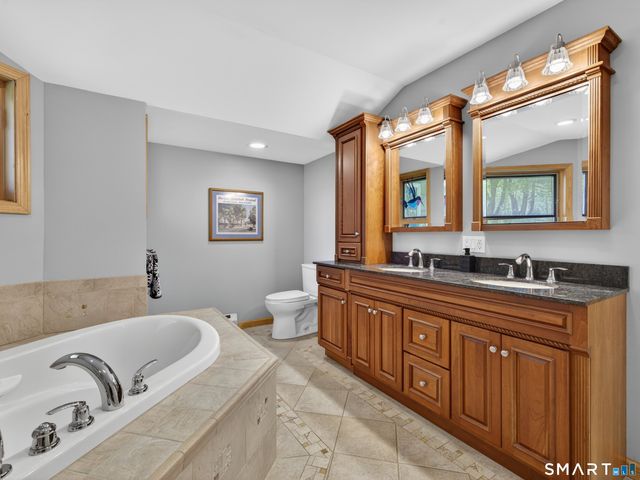 4401 Ridge Road, North Haven, CT 06473