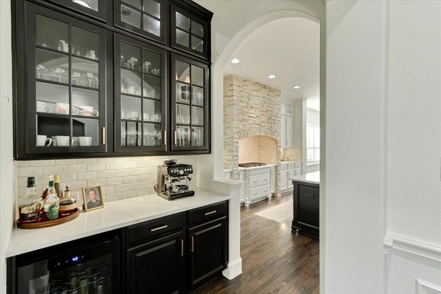 309 Saint Tropez Drive, Southlake, TX 76092