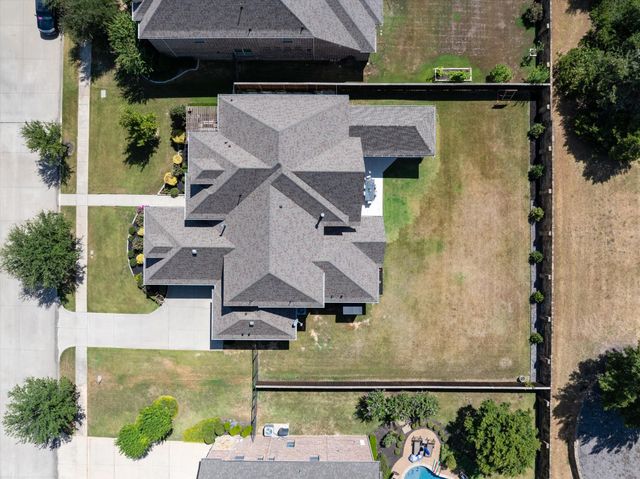 309 Saint Tropez Drive, Southlake, TX 76092