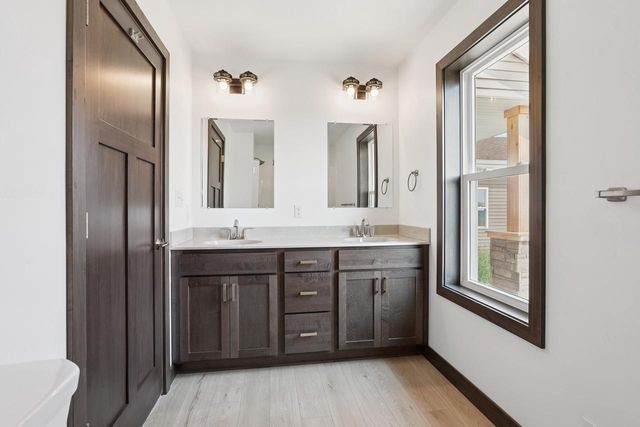 516 RUSTIC RIDGE DRIVE, Brillion, WI 54110